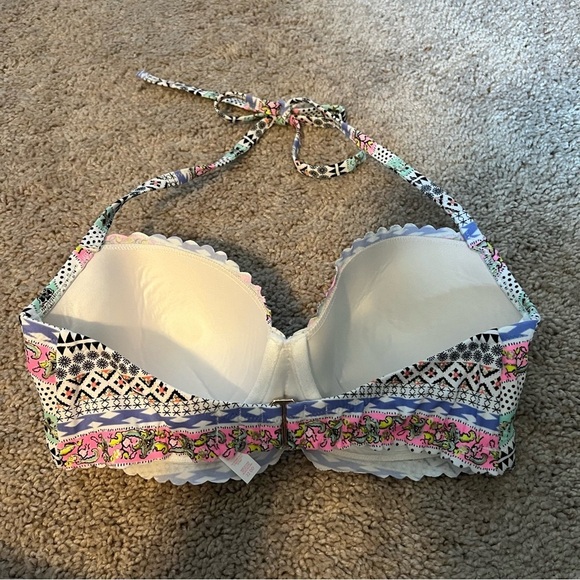 Women’s Victoria’s Secret multi-colored ruffle detail bikini top size 32DD - Picture 3 of 4
